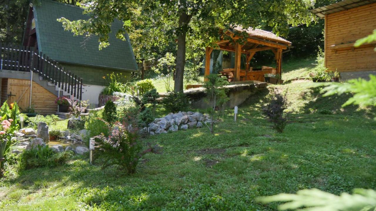 Planinska Kuca "Zvuk Tisine" - Fruska Gora Villa Beocin Exterior photo